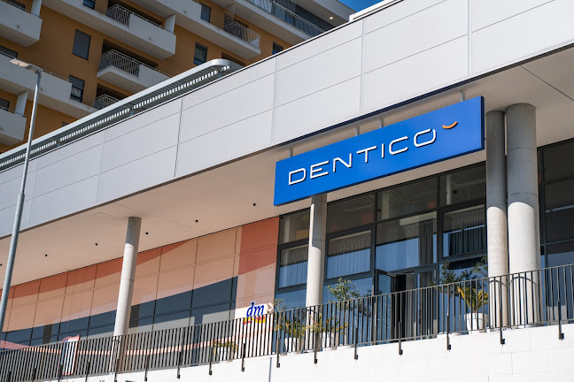 Ulaz u Dentalni centar Dentico u Rijeci